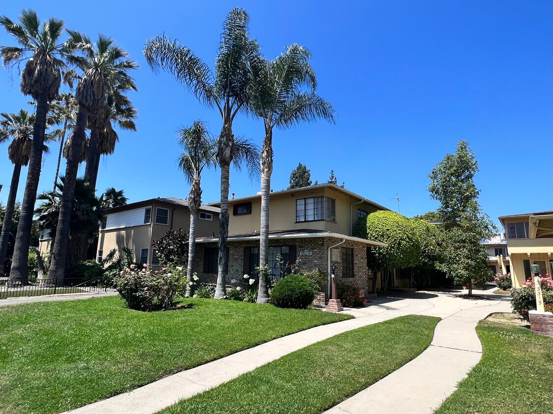 Foto principal - 5509 Radford Ave