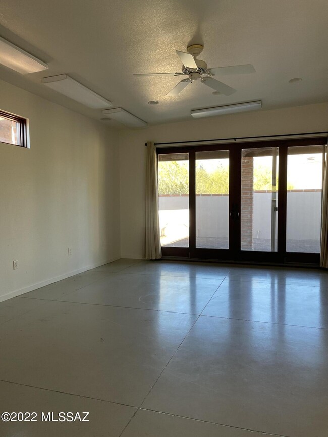 Building Photo - 6038 N Camino Miraval