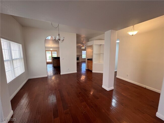 Foto del edificio - 5433 Honey Mesquite Ln