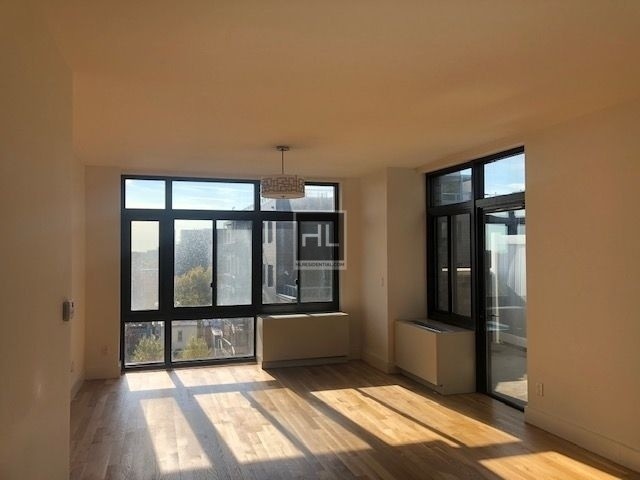 Building Photo - 33 Caton Pl