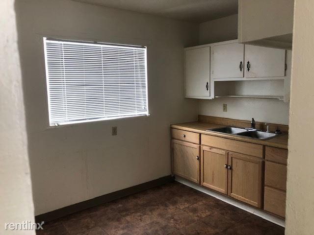 Building Photo - 2 br, 1 bath House - 3581 SW Kerry Ave