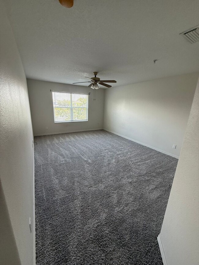 Building Photo - Townhouse For Lease in Saint Cloud