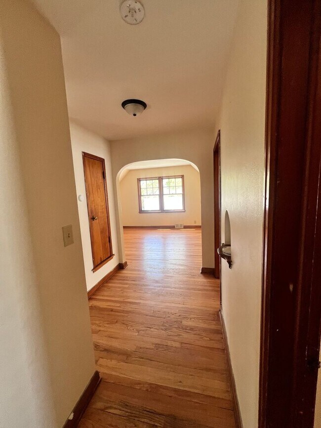 Foto del edificio - 5864 N 42nd St