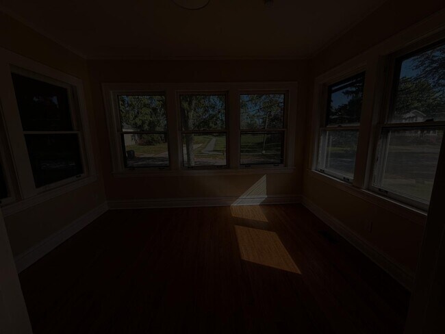 Foto del edificio - 32 S Monterey Ave