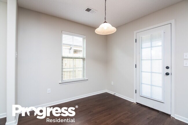 Building Photo - 9430 Darren Cir S