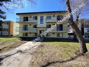 Building Photo - 828 Empress St