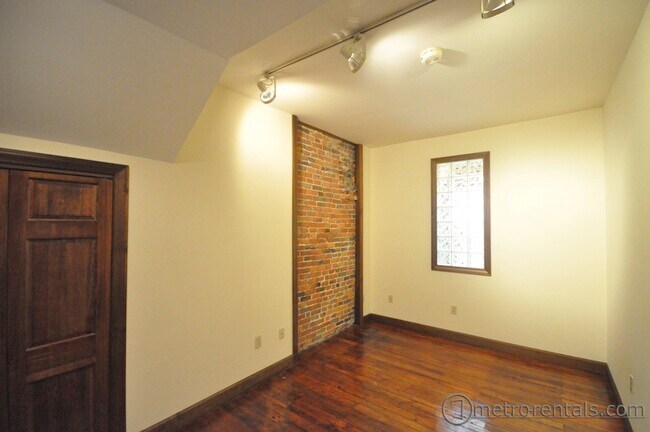 Fotografía del edificio - 39 E Russell St