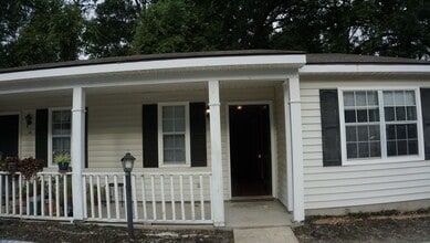 Building Photo - 2406 Bemiss Rd