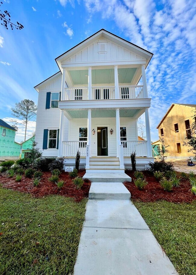 Building Photo - Available 7/15. Fabulous, newly constructe...