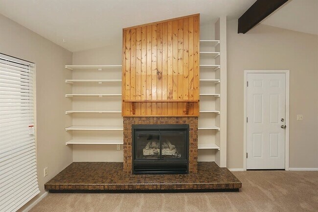 Building Photo - 382 Cypress St