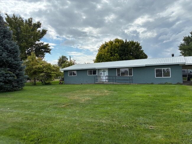 Building Photo - 235 W 150 S