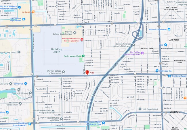 Foto del edificio - 7151 Pembroke Rd