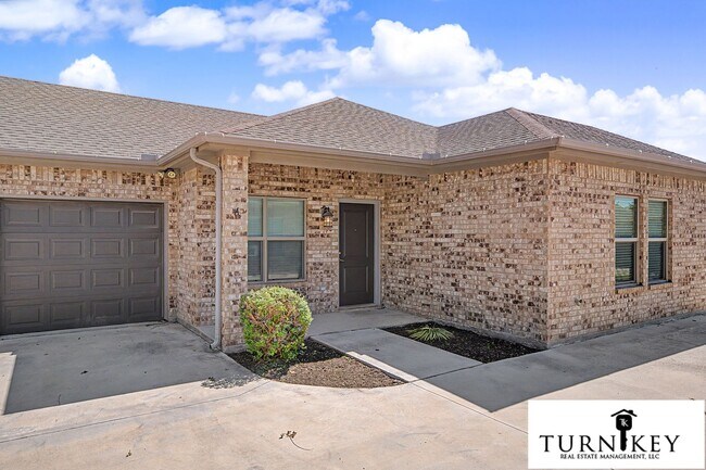 Foto del edificio - 221 Stewart Bend Ct