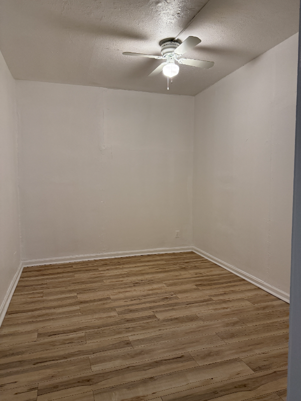 Foto del edificio - 4512 E 131st St