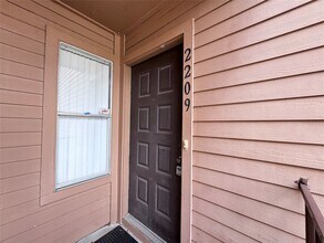 Building Photo - 10555 Turtlewood Ct