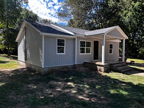 Building Photo - 1763 Bridgewood Rd