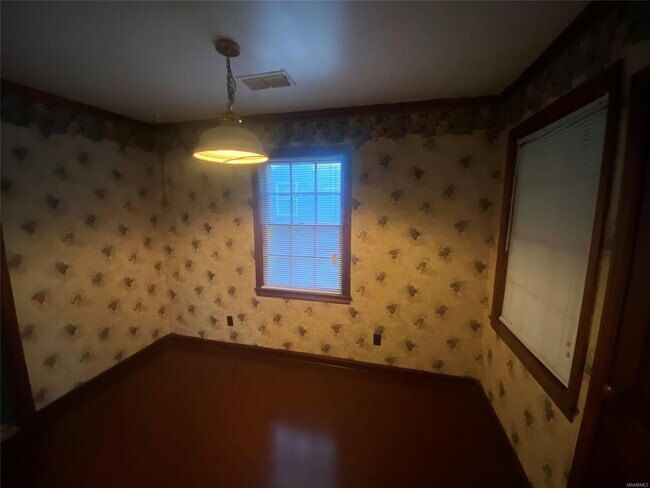 Foto del edificio - 2076 Midway St