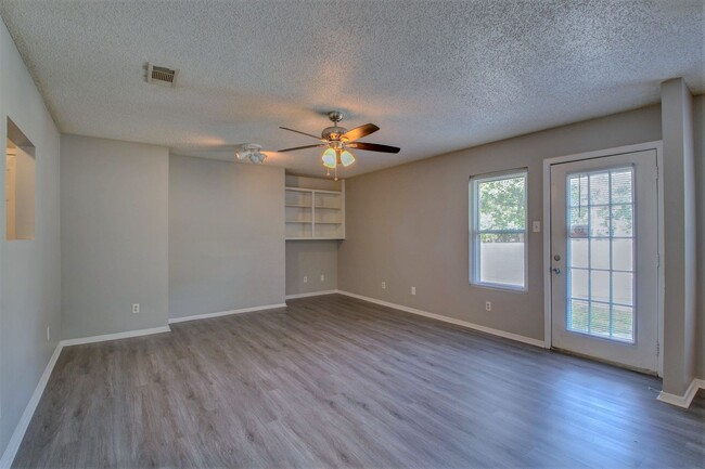 Interior Photo - The Arbours Apartment Homes