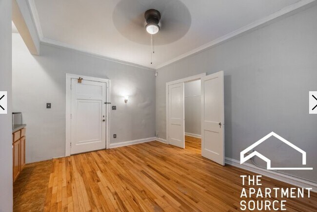 Foto del edificio - 4546 N Damen Ave