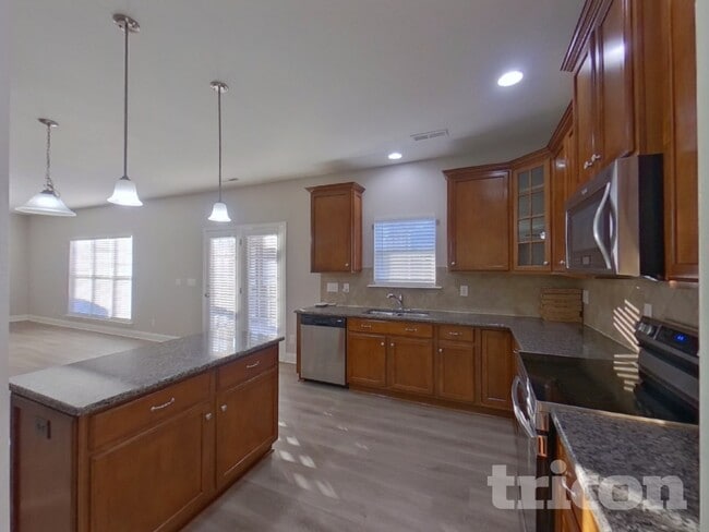 Building Photo - 1027 Coulwood Ln