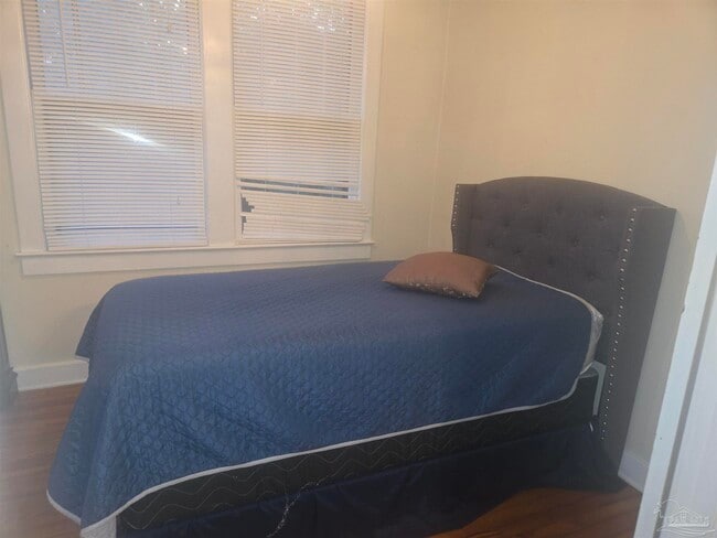 Foto del edificio - 515 N Barcelona St