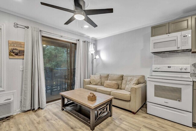 Foto del edificio - 23 S Forest Beach Dr