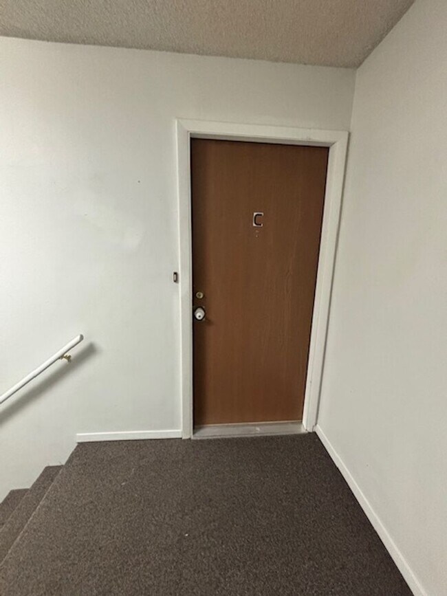 Foto del edificio - 402 Miller Ln