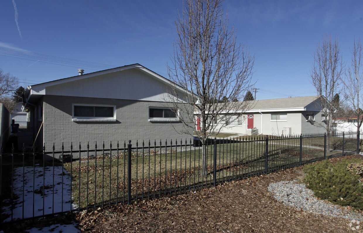 Foto principal - 219-227 S Holly St
