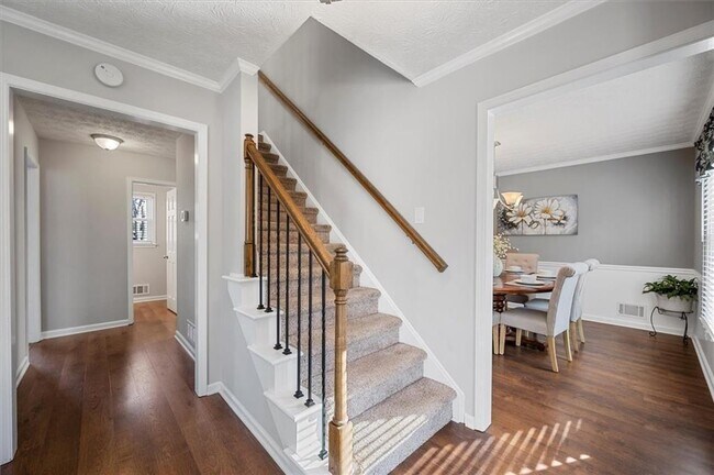 Foto del edificio - 4508 Pine Hill Terrace NE