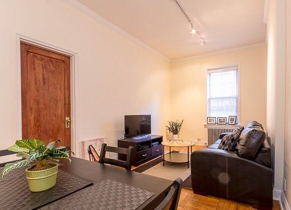 One Bedroom - Unit 1A - 405 E 61st St