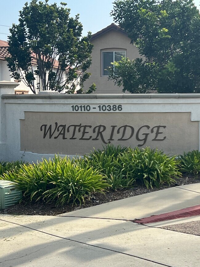 Building Photo - 10118 Wateridge Cir