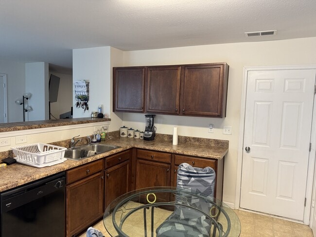 Foto del edificio - 3955 Damask Drive