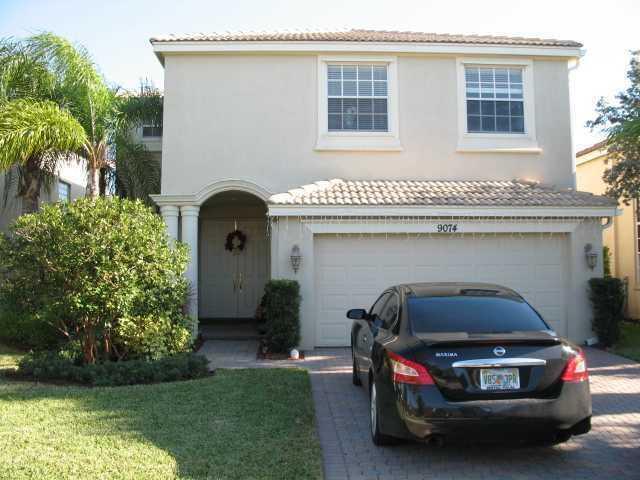Foto principal - 9074 Dupont Pl