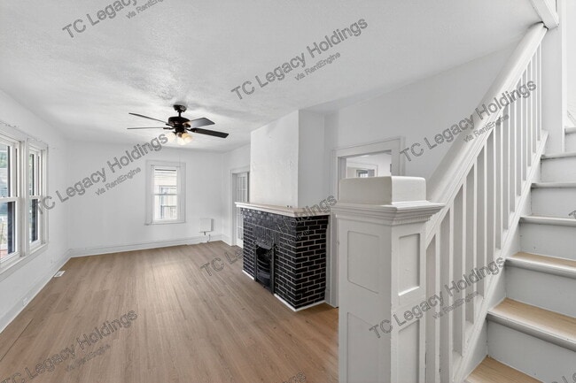 Building Photo - 316 Harrison St