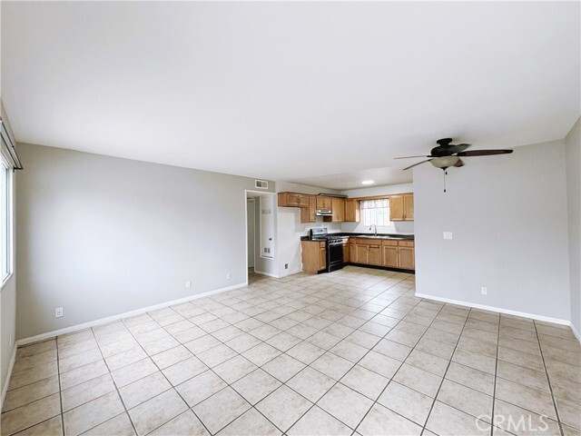 Foto del edificio - 5834 Ferguson Dr