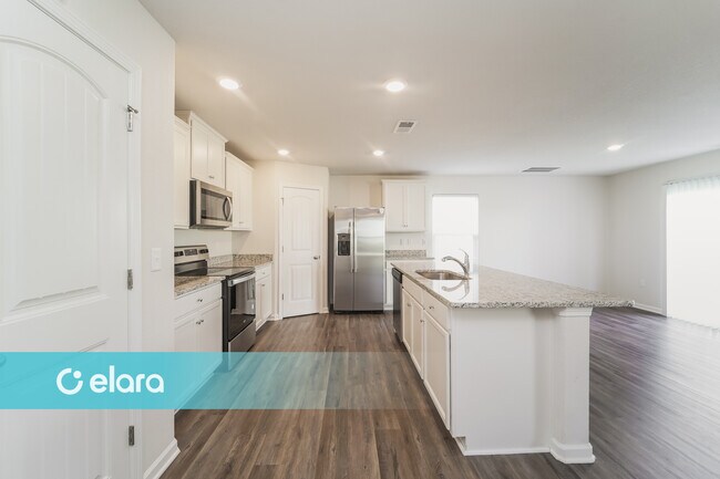 Foto del edificio - 8031 Derby Wood Ln