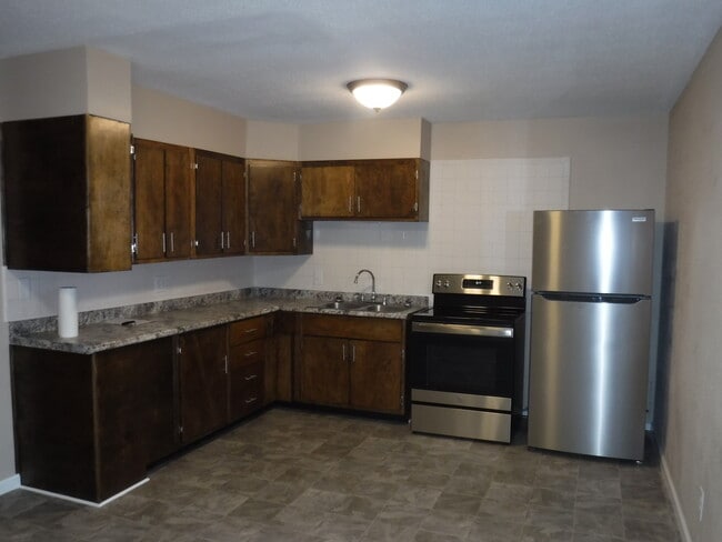 Come en la cocina - 5305 Redwood Ln