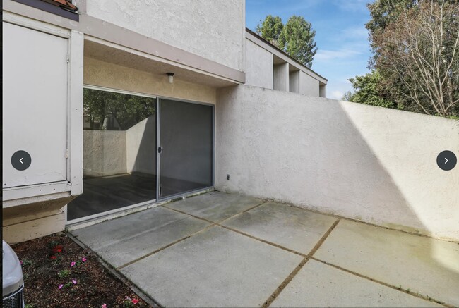 Building Photo - 508 W Gainsborough Rd