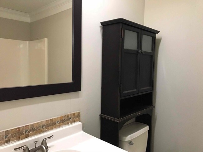 Building Photo - 201 E Hale St