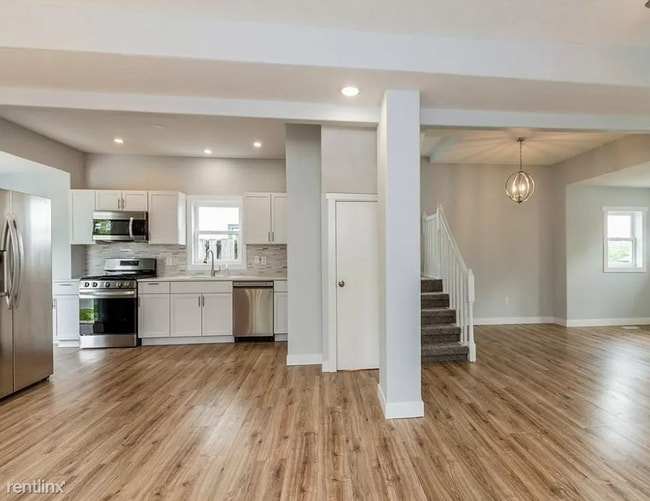 Building Photo - 3 br, 2 bath House - 1430 4th Street