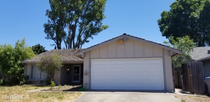 Foto principal - 5 br, 2 bath House - 148 Farnham Ct.