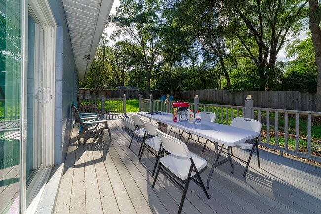 Foto del edificio - 8108 SW 56th Ave