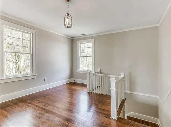 Foto del edificio - 3 BED | 2 BATH | ARDSLEY PARK | PRIVATE BACK PORCH