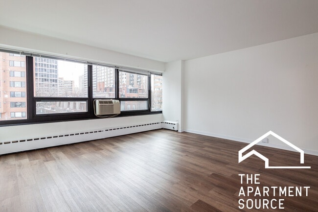 Building Photo - 3130 N Lake Shore Dr