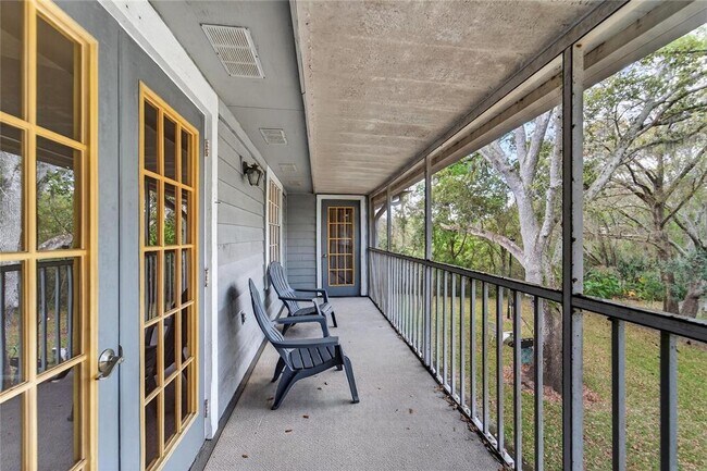 Foto del edificio - 11808 Skylake Pl