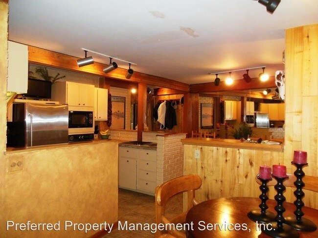 Building Photo - 107 Aspen Mountain Rd