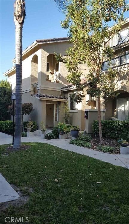 Building Photo - 2301 Crescent Oak