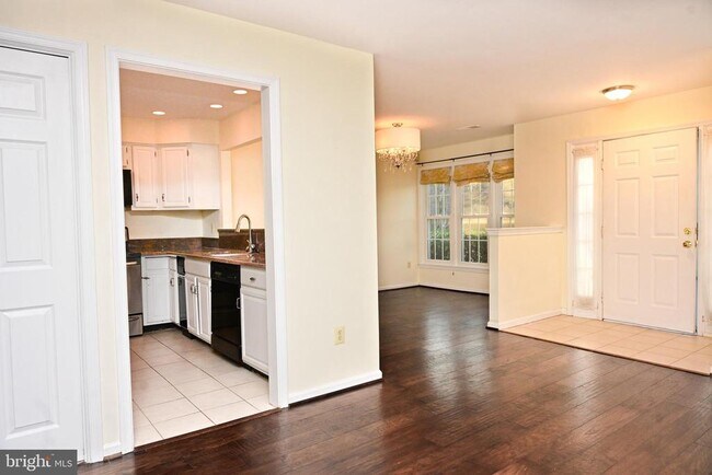 Building Photo - 1436 Church Hill Pl