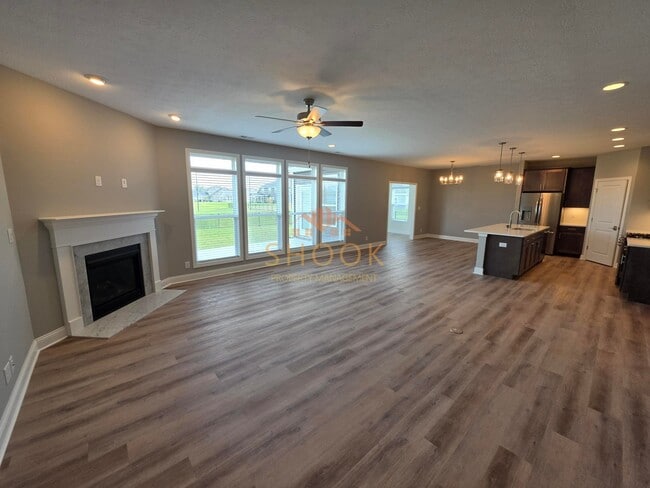 Building Photo - 50 Hayloft Dr