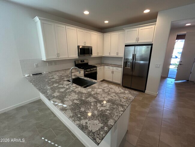 Foto del edificio - 24551 N 169th Dr